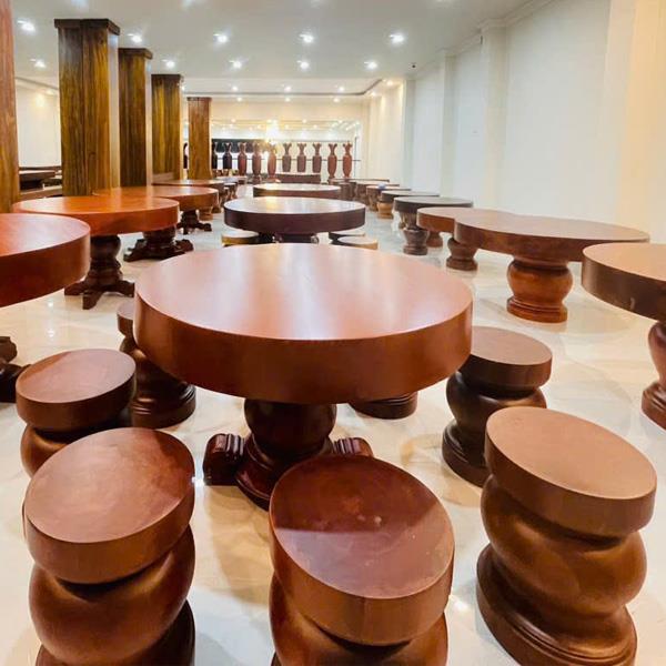 Bộ bàn ăn gỗ 2