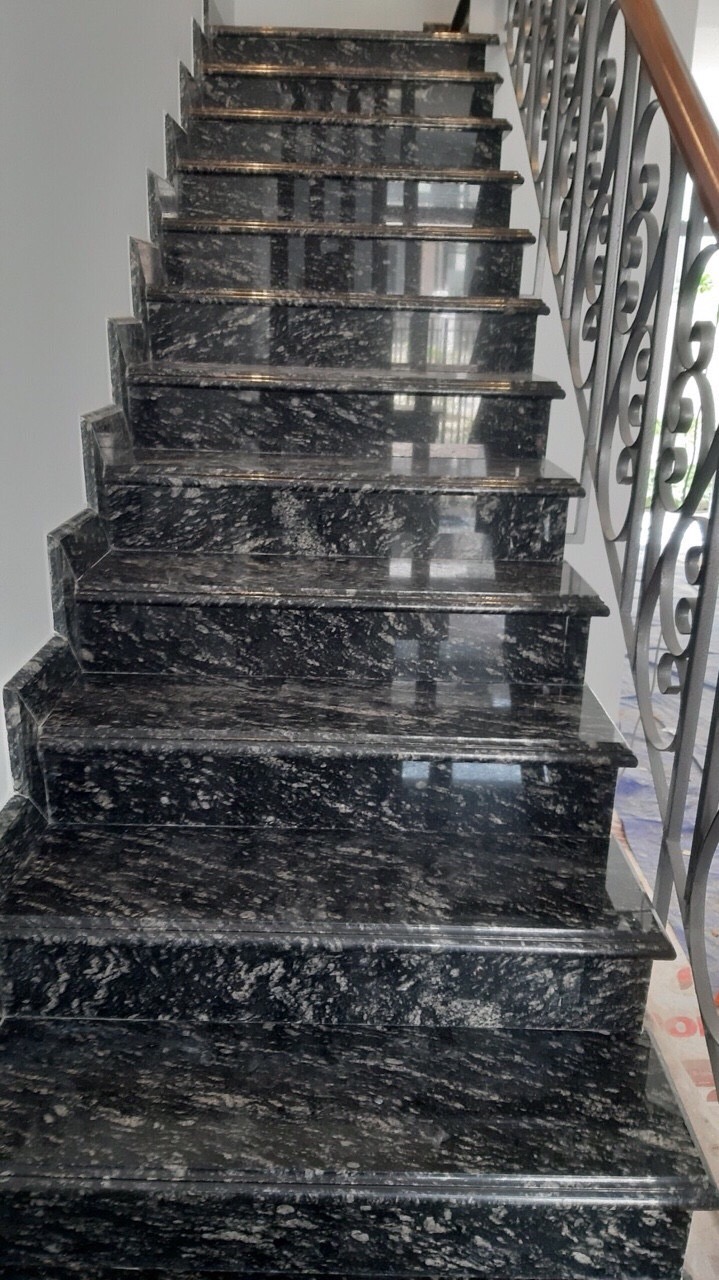 da-op-lat-cau-thang-13